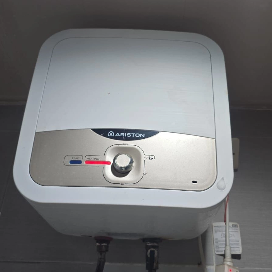 Servis Water Heater Ariston 2