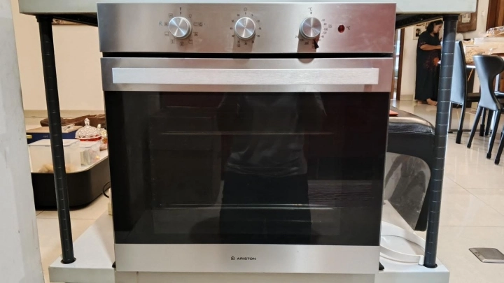 Servis Kompor Gas Ariston 3