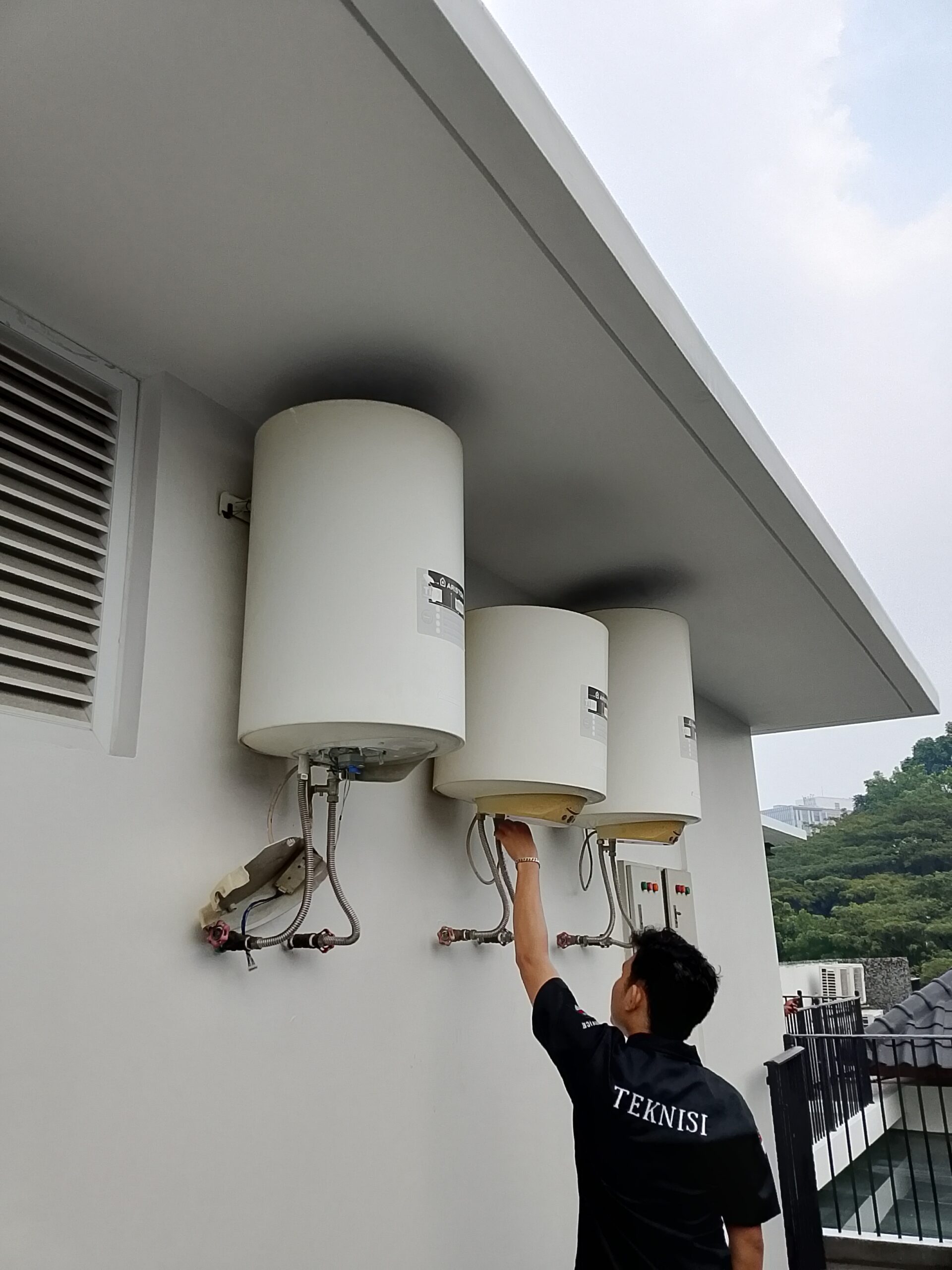 Service Water Heater Ariston
