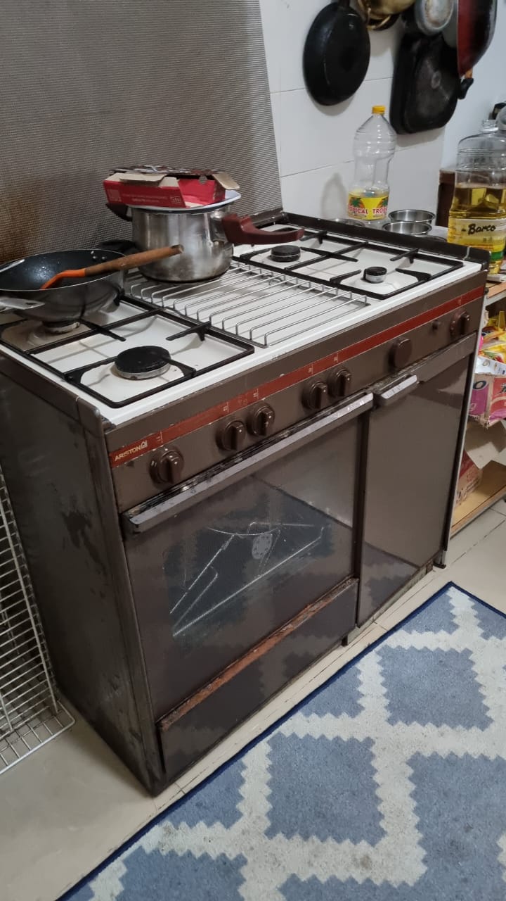 Service Kompor Ariston
